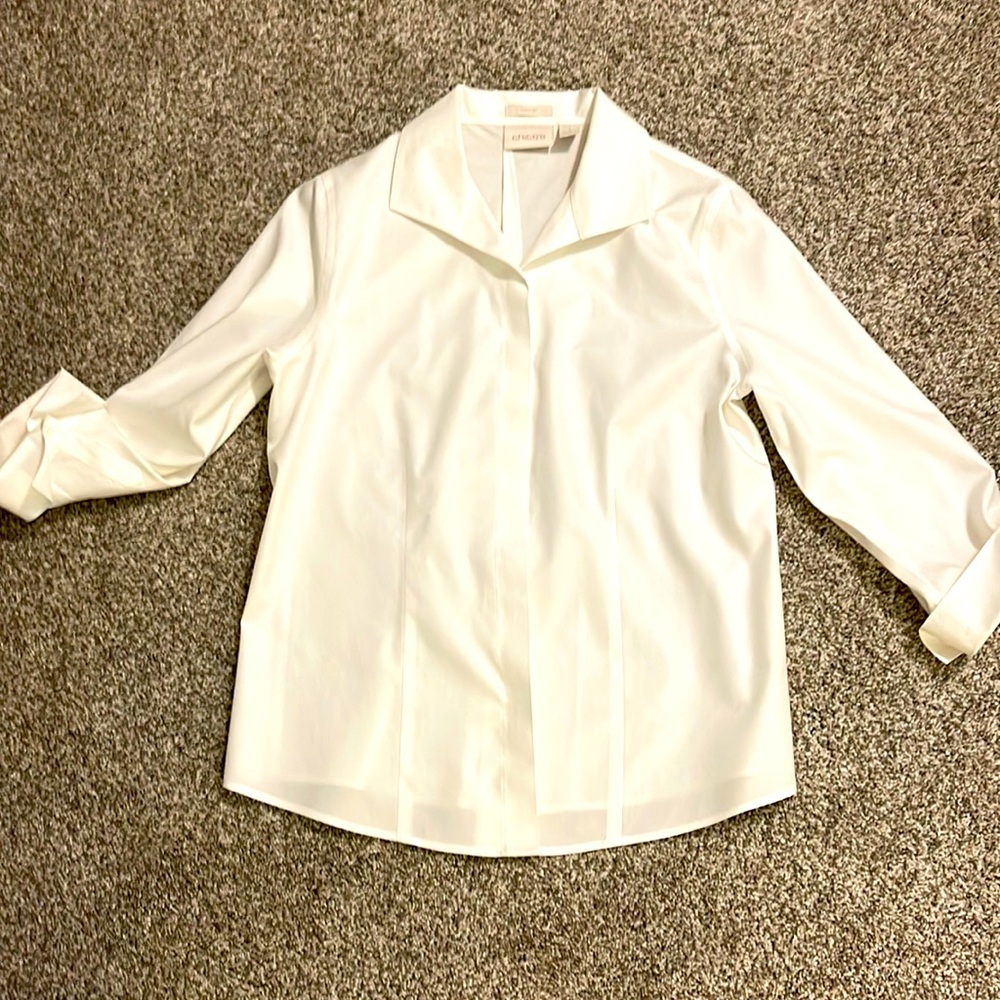 Chico’s Sz 1 classic crisp white 100% cotton shirt. Non-iron. LIKE NEW. UNWORN.
